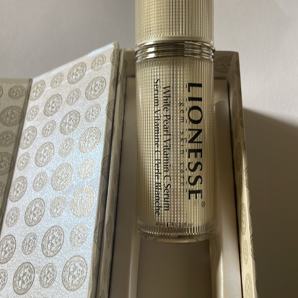 LIONESSE White Pearl Vitamin C Serum BRAND NEW in box UNUSED - Picture 3 of 8